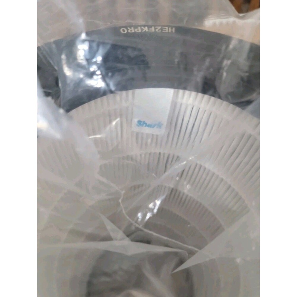 Shark Clean Sense HEPA Replacement Filter – HE2FKPRO –Genuine Single Pack Size M - Picture 3 of 4